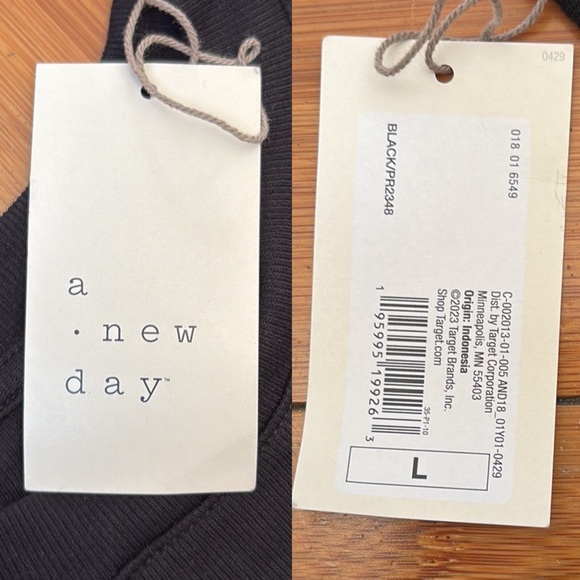 NWT! Black Short Sleeved Bodysuit - L - Picture 4 of 6